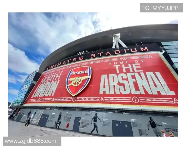 全球足球十大传奇球星高清照片集展现足球历史巅峰时刻