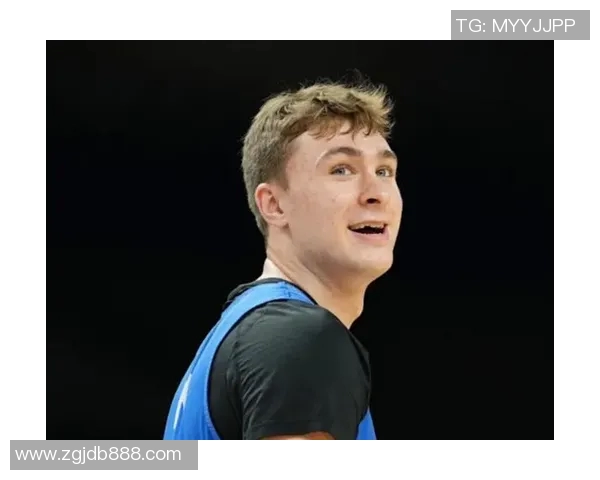 球场之星闪耀全场 足球评论员盛赞球员无与伦比的技艺与风采